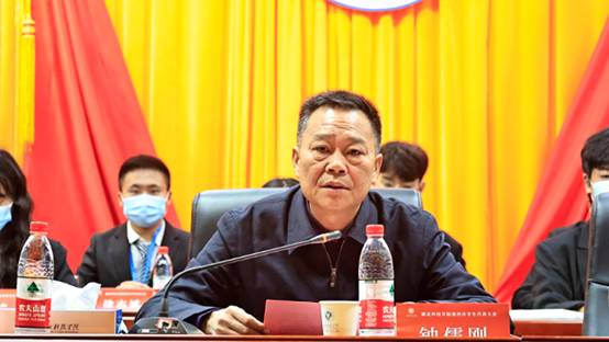 党委常委、副校长钟儒刚讲话